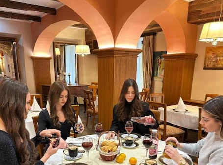 Dining. Jurjevec Castle - Standard room 1