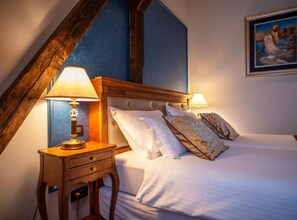1 bedroom, Internet, bed sheets - Jurjevec Castle - Standard room 13 (Brezane Lekenicke)