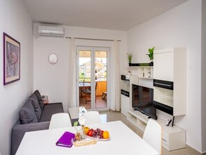 TV - Apartments Foric - Two bedroom apartment (2) (Rab)