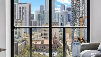 Leilighet, balkong, byutsikt | Innvendig