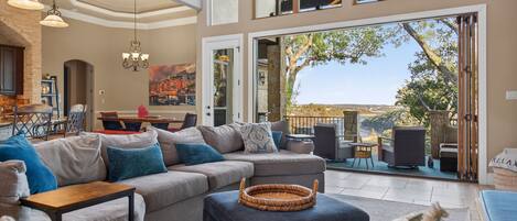 リビング エリア