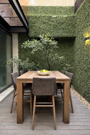 Outdoor dining - Luxury Apartment in the Heart of Polanco (Ciudad de México)