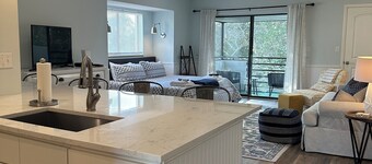 Beautiful remodeled studio across street to ocean SAWGRASS BEACH VILLAS