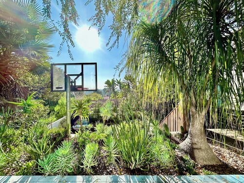 Architect's Guest Studio in Hollywood Hills