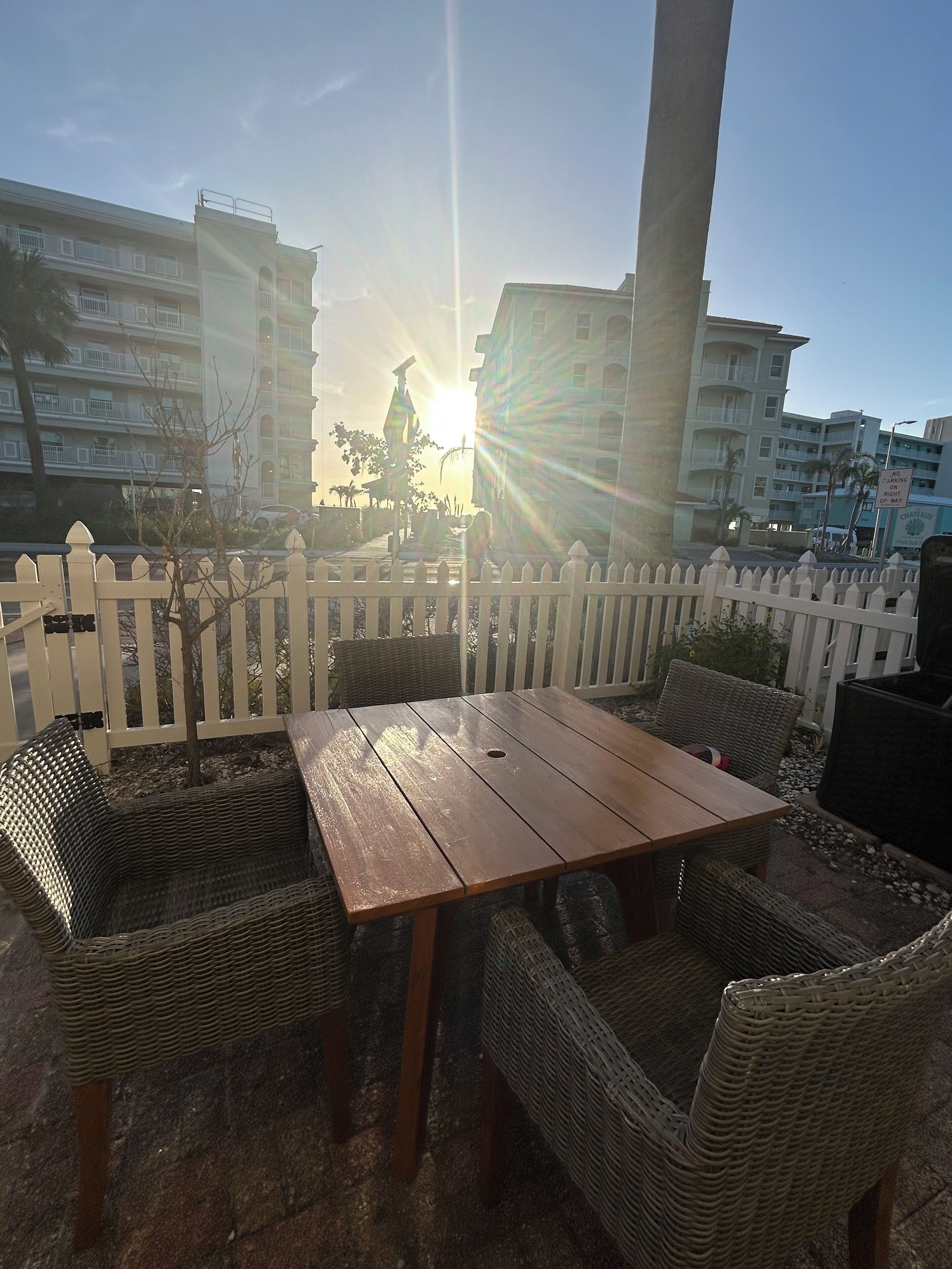 Outdoor dining