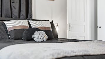 3 slaapkamers, een strijkplank/strijkijzer, wifi, beddengoed