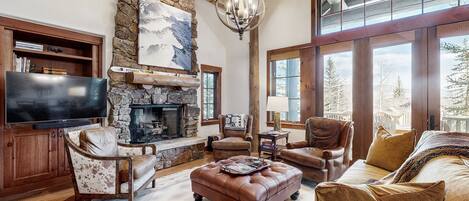 Télévision, cheminée