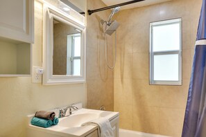 Hair dryer, towels - 5 Mi to Beaches! Family Home in Fort Lauderdale (Fort Lauderdale)