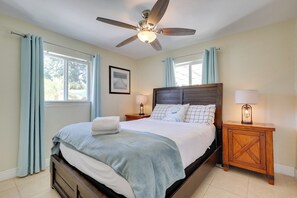4 habitaciones, tabla de planchar con plancha, internet y ropa de cama