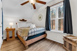 2 habitaciones, tabla de planchar con plancha, wifi y ropa de cama