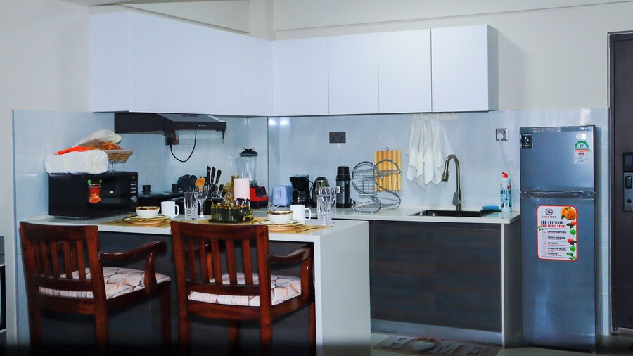 Top Notch One-Bedroom Apartment