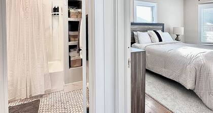 Modern Hot Tub Lake Access Clean townhome