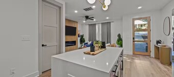 Modern Cabin Vibes – 10 Min to Uptown + Airport