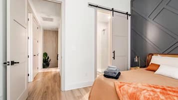 3 chambres, fer et planche à repasser, Wi-Fi, draps fournis