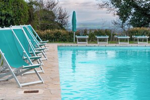 Outdoor pool - Panorama House, conubbio between panorama and peace (Lecchi in Chianti)
