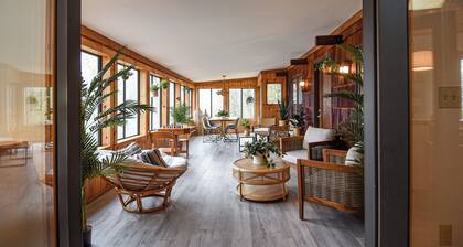 Hilltop Escape: Epic Game Room, Lake Views, Fire Pit & Wine Trail