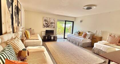Vila Algarvve II-5 mn walking from Beach-heated pool-see view-16 pax