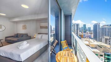 Studio, Balcony, City View | Iron/ironing board, free WiFi