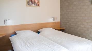 3 slaapkamers, een strijkplank/strijkijzer, wifi, beddengoed