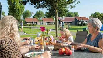 Buiten dineren