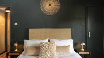 2 makuuhuonetta, yksilöllisesti sisustettu, yksilöllisesti kalustettu