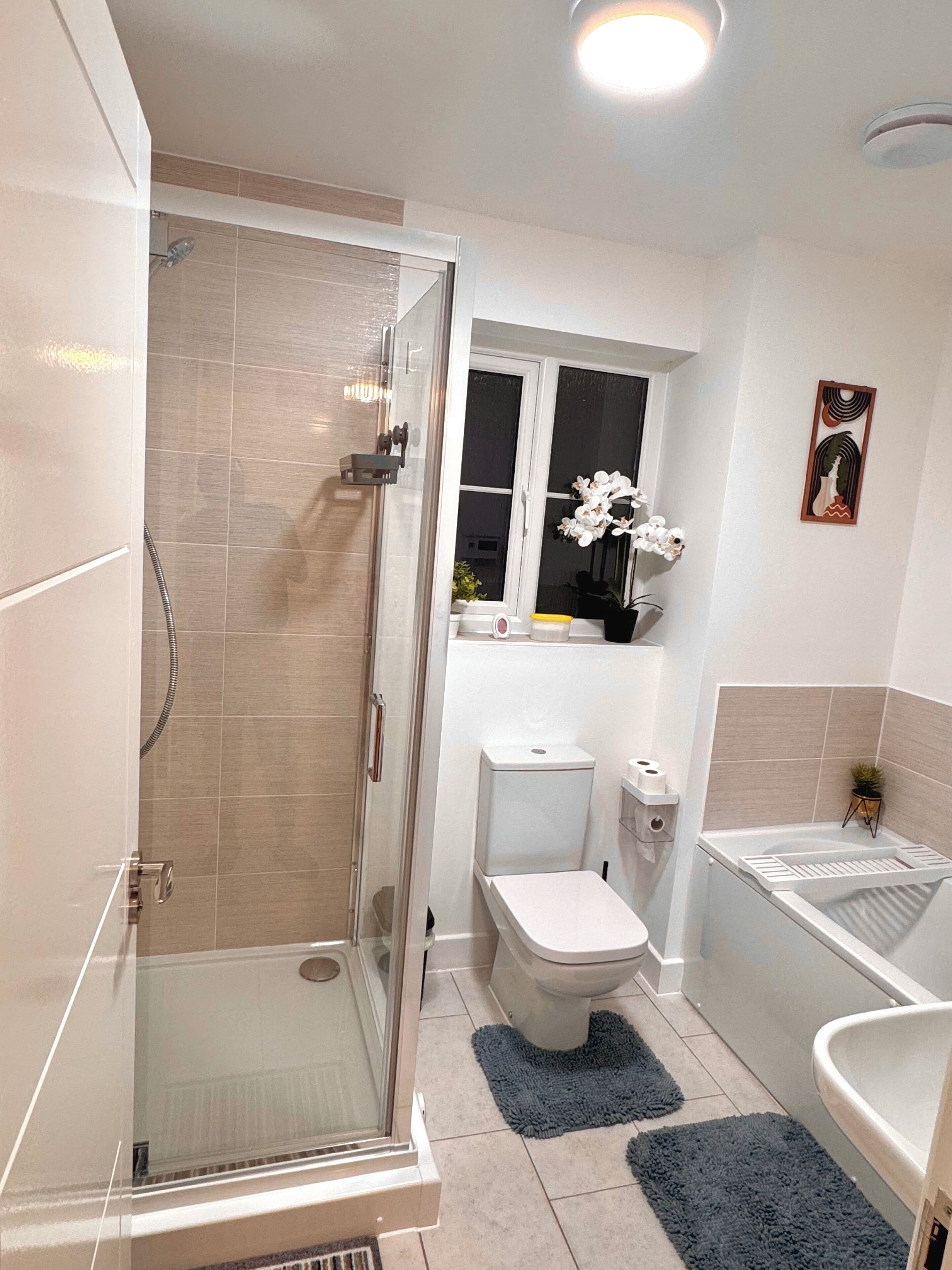 Room, 1 Bedroom | Bathroom