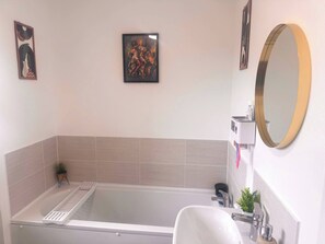 Rum - 1 sovrum | Badrum