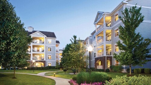 Discover the Heart of Music City at Wyndham Nashville – 2 Bd. Dxl-Family Getaway