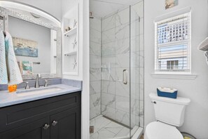 Hair dryer, towels - Visit Coconut Villa`s Suite 4! (Redington Shores)
