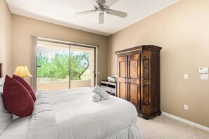 3 bedrooms, iron/ironing board, WiFi, bed sheets - 3BR Stay w/ Heated Pool, Spa, Gym & Grill Access (Scottsdale)