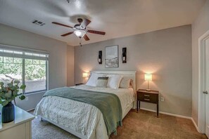 2 bedrooms, travel cot, WiFi, bed sheets