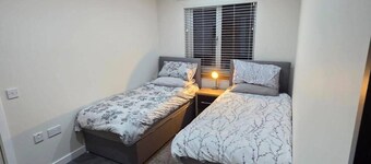 2 Bed House Sleeps 5 -private Garden -dogs Allowed