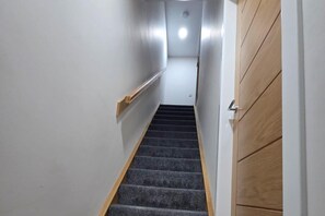 Interior - 2 Bed House Sleeps 5 -private Garden -dogs Allowed (Stirling)