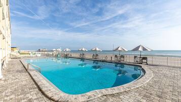 Condo, 1 King Bed with Sofa bed (Daytona Inn Beach Resort 409) | Pool