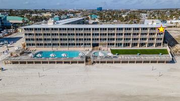 Condo, 1 King Bed with Sofa bed (Daytona Inn Beach Resort 409) | Exterior