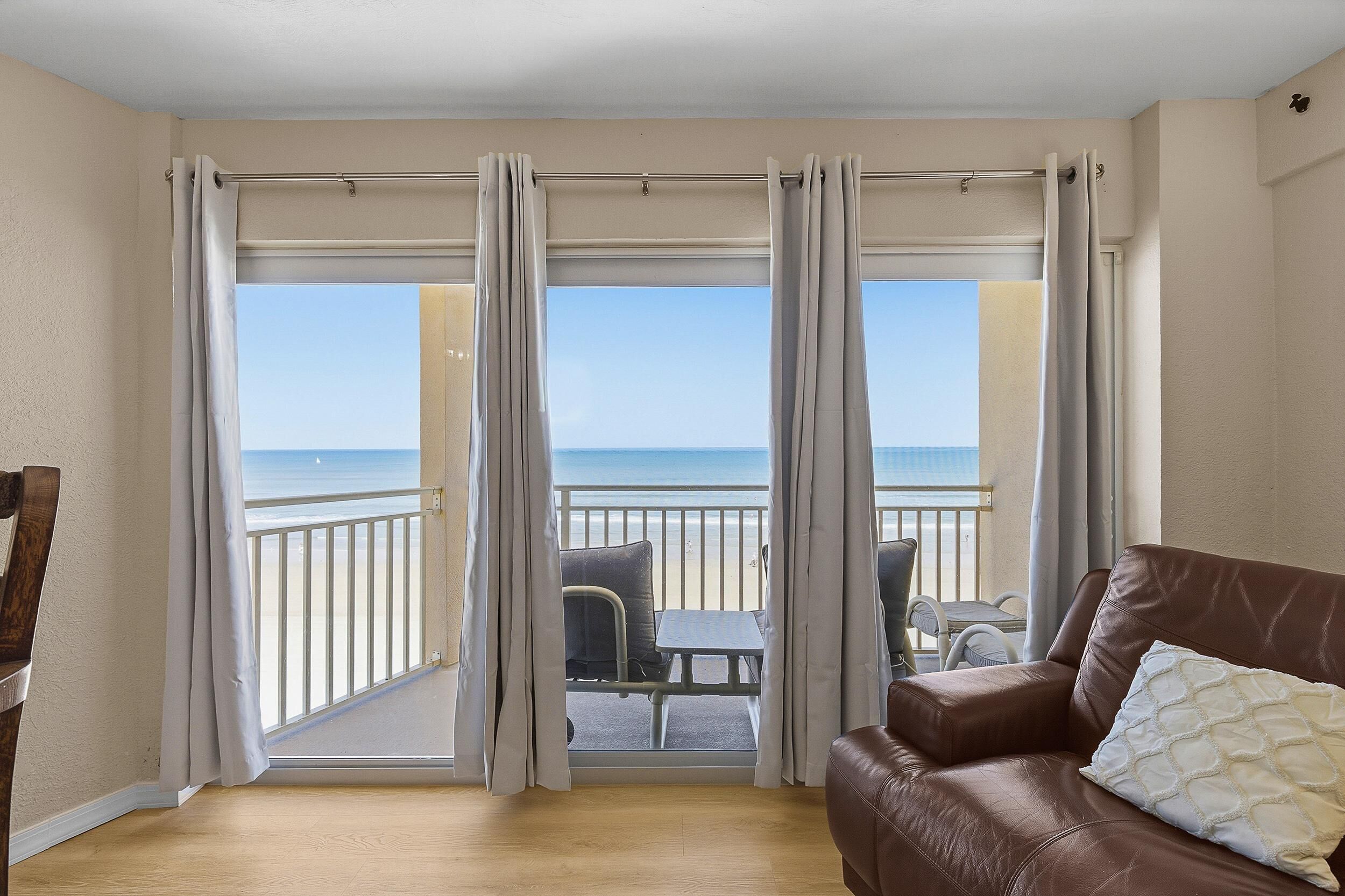 Condo, 1 King Bed with Sofa bed (Daytona Inn Beach Resort 409) | Living area