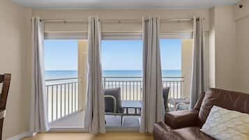 Condo, 1 King Bed with Sofa bed (Daytona Inn Beach Resort 409) | Living area