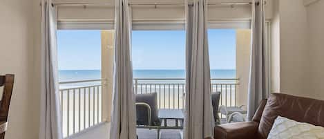Condo, 1 King Bed with Sofa bed (Daytona Inn Beach Resort 409) | Living area