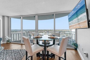 Dining - Peck Plaza 9NW (Daytona Beach Shores)