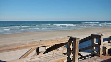 Condo, Multiple Beds (Castle Reef 109) | Beach