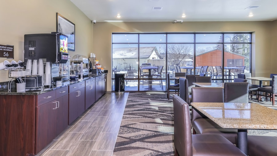 Cobblestone Hotel & Suites - Monte Vista