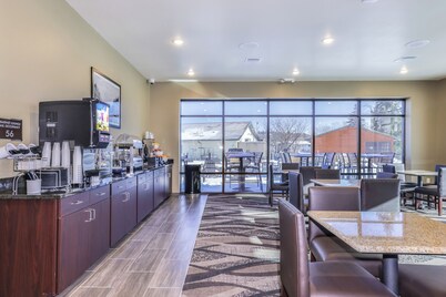 Cobblestone Hotel & Suites - Monte Vista