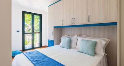 Detached villa 5 minutes from the sea