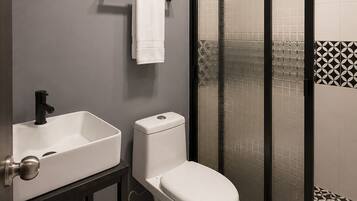 Shower, towels, soap, shampoo