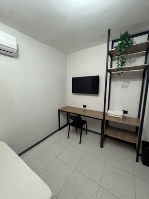 Room | Interior - Adhoc Macro (Monterrey)