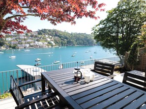 Outdoor dining - Galvayne (Dartmouth)
