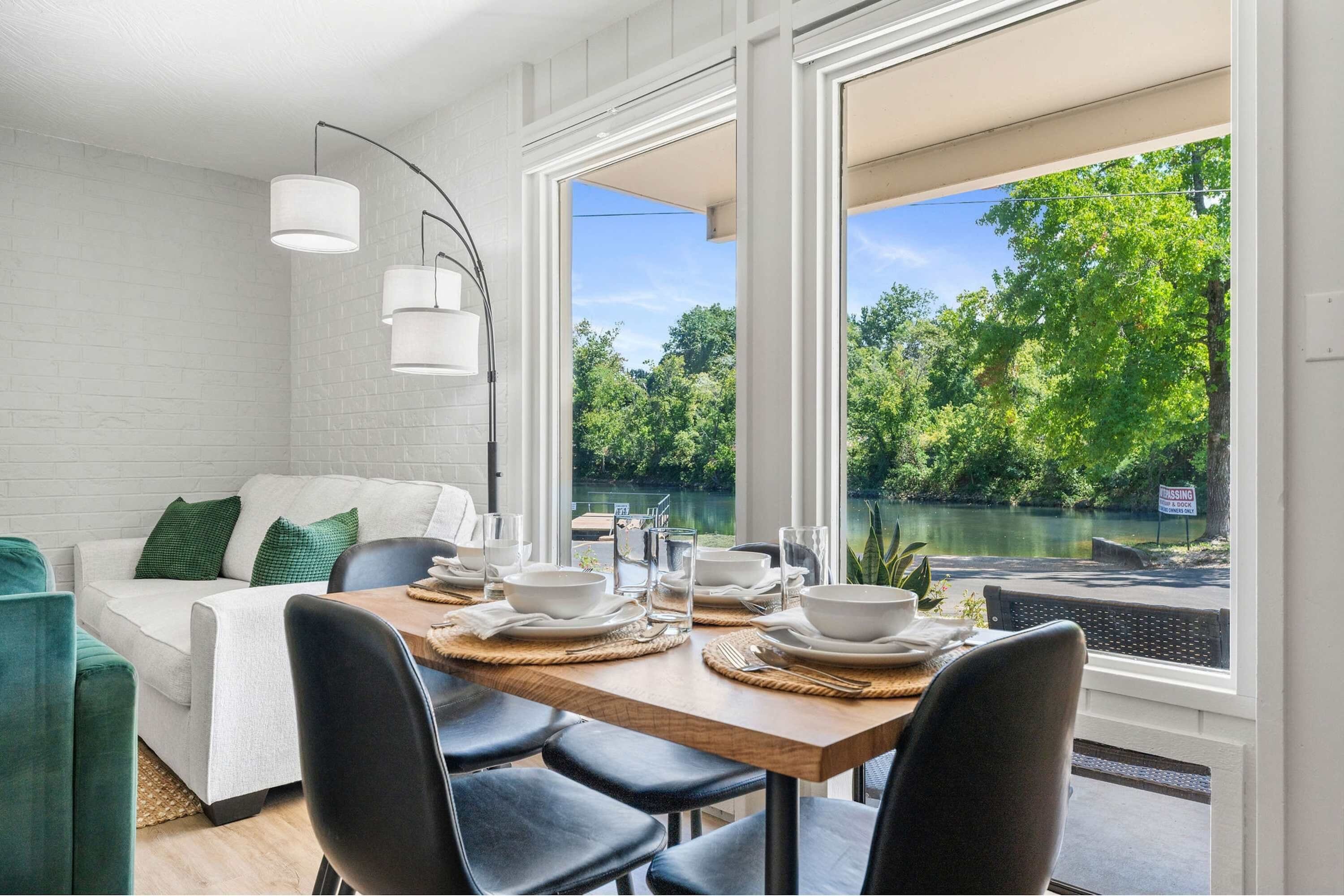 Condo, Multiple Beds, Patio (Cozy Creekside Landing) | Living area