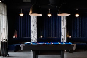 Unclassified image, 3 of 16, button - Splash King | Aloft Orlando International Drive | Convenient Pool View (Orlando)