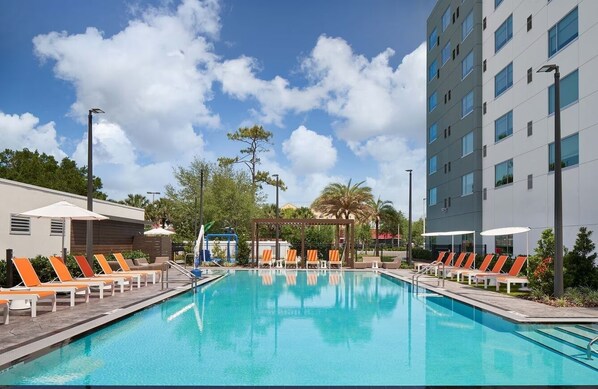 Nicht klassifiziertes Bild, 1 von 16, Schaltfläche