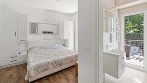 5 bedrooms, iron/ironing board, free WiFi, bed sheets - Villa Speranza by Aneo Travel (Novi Vinodolski)